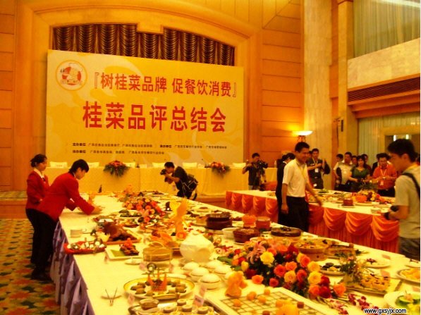 树桂菜品牌 振兴广西烹饪——我校获得桂菜品评会9项大奖