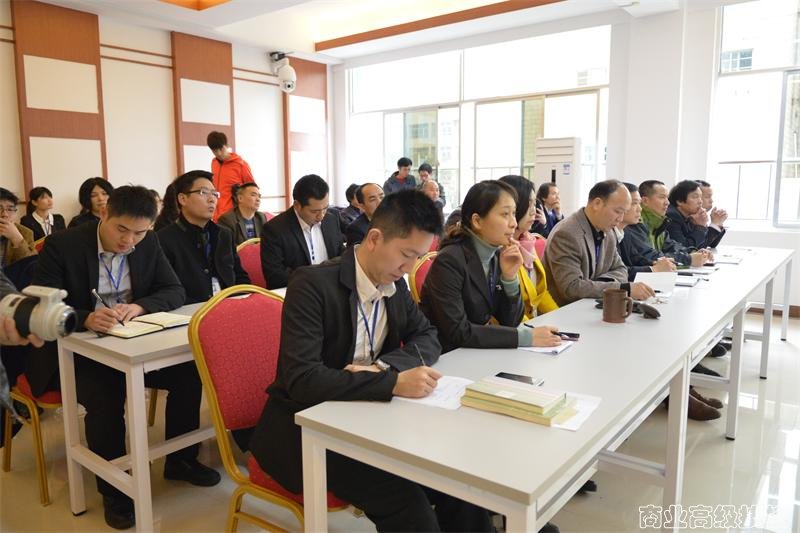 国示校预验收动员大会在我校民族风情园举行